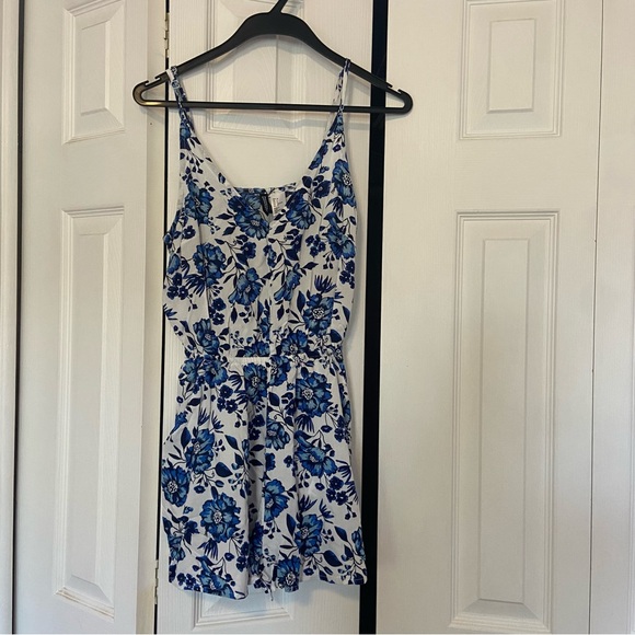 Blue & White Romper - Picture 2 of 5